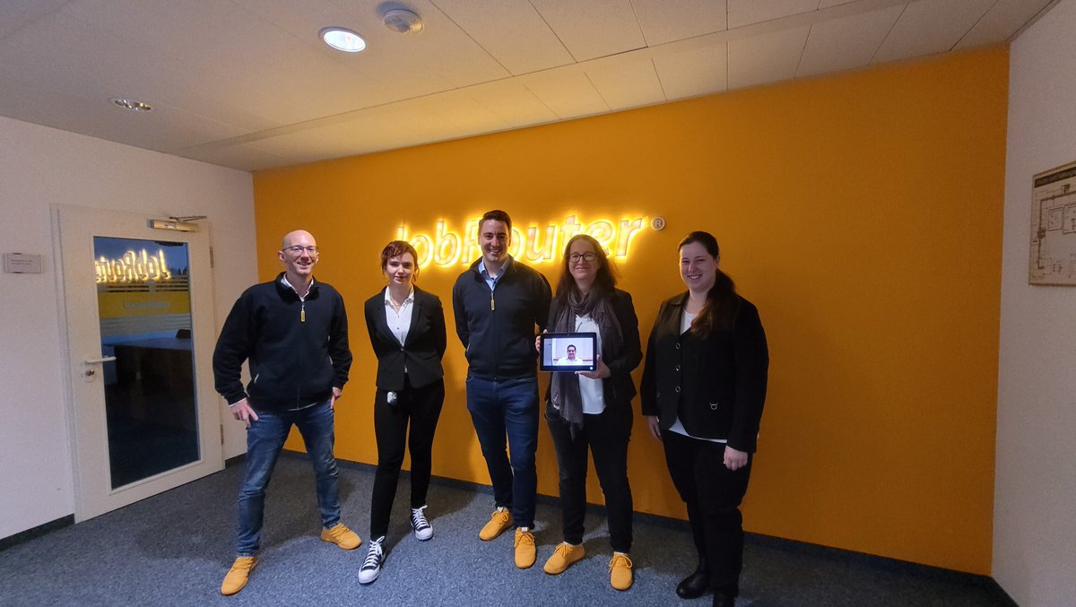 Our speakers for #jrdc2022 are ready to go! What about you? Grab a coffee, we start in half an hour with JobRouter® Digital Conference EN 2022! 💛 🤩