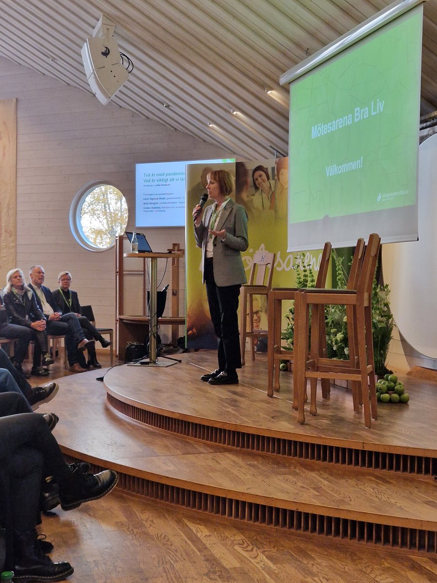 _DanielBrandon's tweet image. Ett stort tack från regiondirektören Jane Ydman till alla medarbetare i Bra Liv, för det arbete vi gjort under pandemin #mötesarenaBraLiv2022