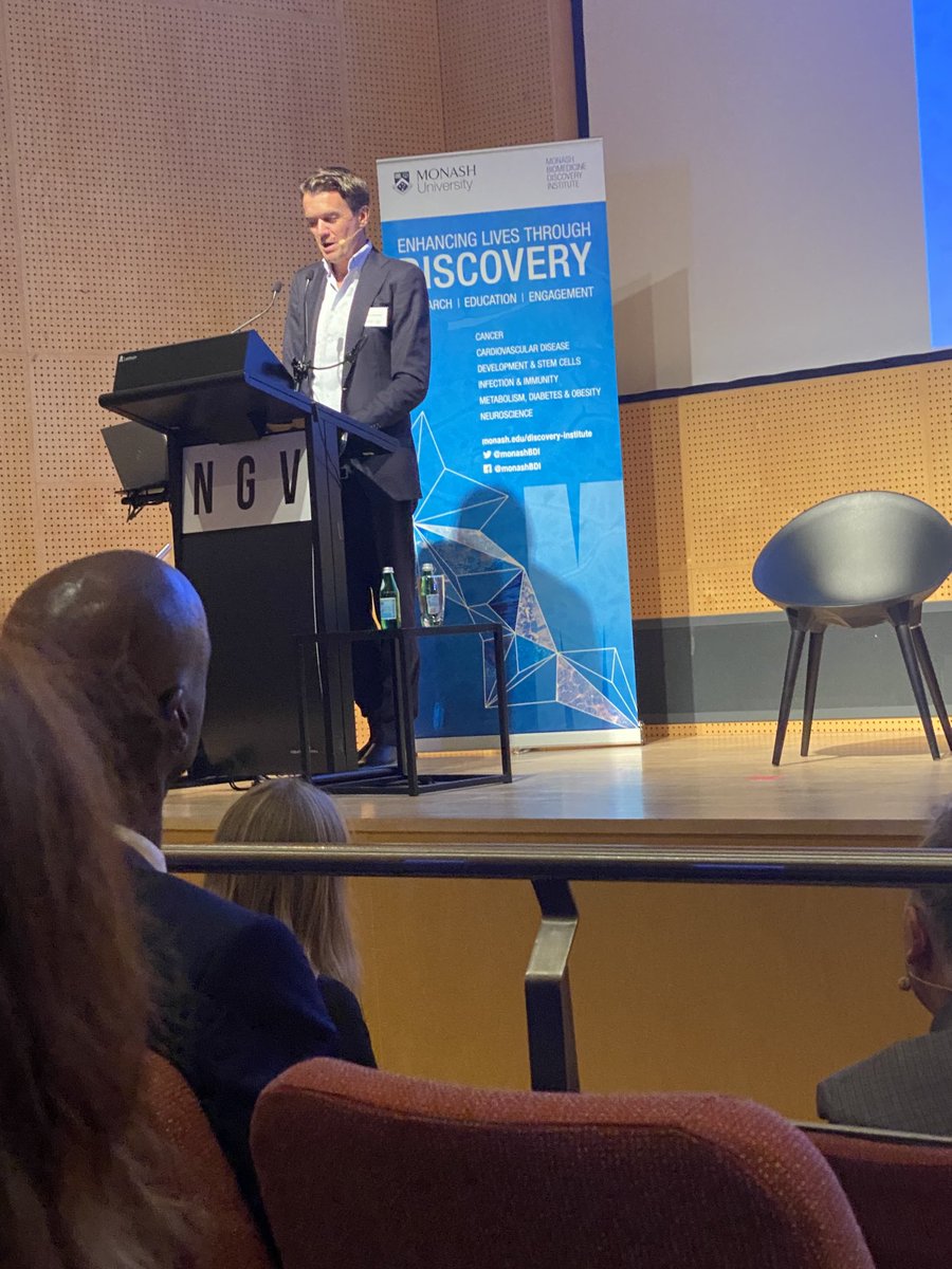 Convergence Science Network (@ConverSci) on Twitter photo 2022-10-27 07:10:55 @mjrowland68 kicking off this lecture and panel of experts including from Europe and the US. #obesitycrisis @MonashBDI @mjrowland68 kicking off this lecture and panel of experts including from Europe and the US. #obesitycrisis @MonashBDI
