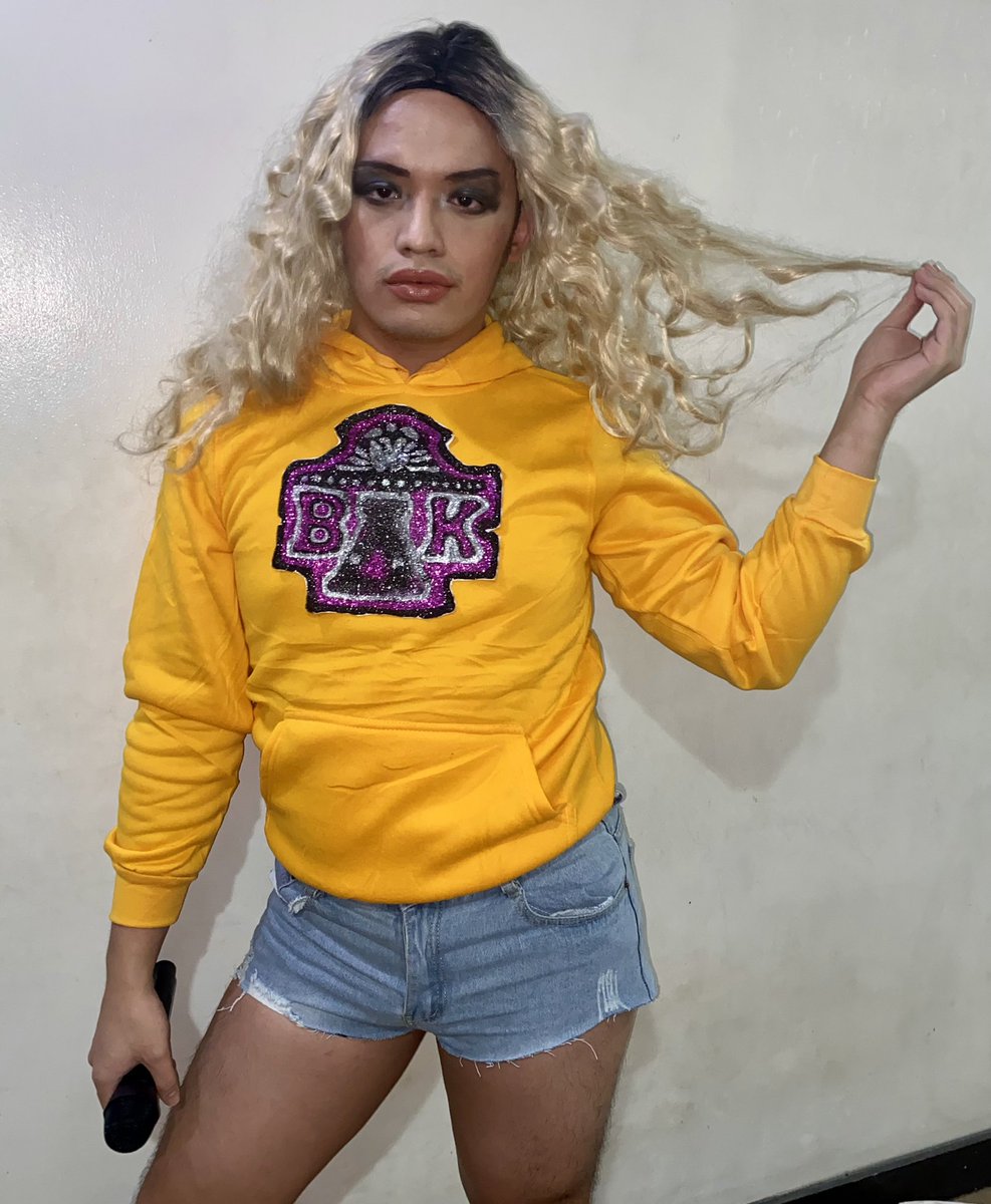 KazrenGo's tweet photo. Halloween 2022! Serving Steve from Stranger Things and Beyonce: Homecoming https://t.co/sAmVPGyZKT