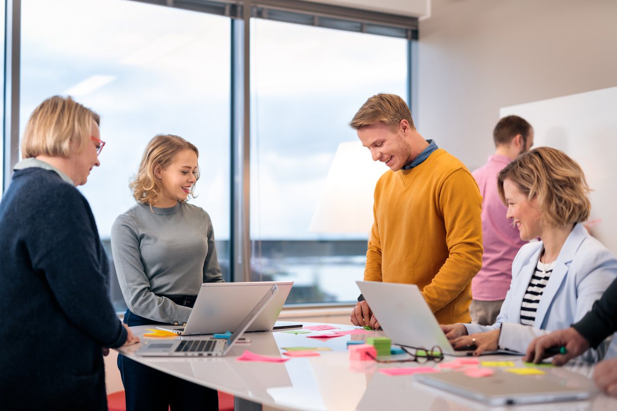 Miten meistä jokainen voi itse varautua mahdollisiin sähkökatkoihin työpaikallaan? Tulevalla talvikaudella voi olla ajoittain pulaa sähköstä ja mahdollisesti myös sähkökatkoja.

Lue ohjeet sähkökatkoihin varautumiseksi: senaatti.fi/2022/10/27/var…

#energiakriisi #sähkökatko