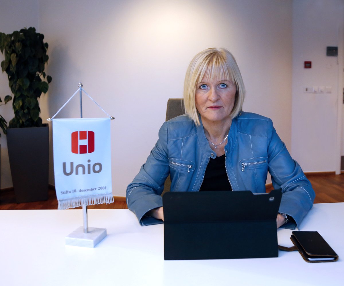 Bibliotekar-kamp til Arbeidsretten. - Eit minstekrav frå 
<a href="/Bibliotekarene/">Bibliotekarforbundet</a> er forhandlingsrett om arbeidstida. Når 
@Oslokommune avviser dette, blir det Arbeidsretten som må avklare striden, skriv Unio-leiar <a href="/RagnhildLied/">Ragnhild Lied</a> her:  bit.ly/3TItrq6 @deichman_oslo