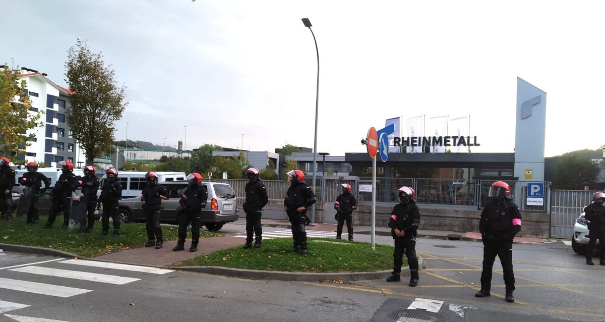 LABsindikatua's tweet image. Bizkaiko metalgintzako langileak greban daude, hitzarmen duin baten defentsan

Gaur, bihar eta azaroaren 2an irtengo gara kalera, patronalaren arduragabekeriaren ondorioz

Piketeen ostean, manifestazioa egingo dugu Iurretan eguerdian

Aurrean izango gaituzte!