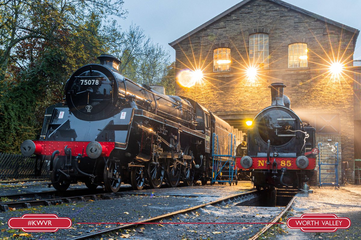 🌧A damp start in the yard this morning at Haworth, with the hard-working volunteers preparing TVR 85 for another magical day full of Wizards!🧙

🚂Alongside, 75078 BR Standard 4 is having a few final adjustments as the extensive overhaul comes to an end. 🚂

#kwvr