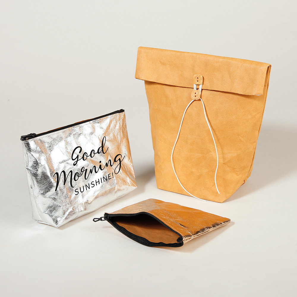 Clairefontaine Sewing Paper is a durable and environmentally-friendly materials combining the qualities of fabric and the appearance of leather.

Flexible and robust, it is easy to to make usable tote bags, wallets, covers, handbags and more.