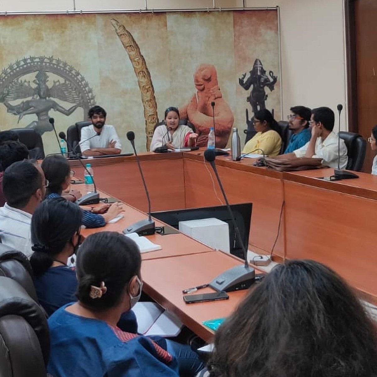 NMnewdelhi's tweet image. We have begun our certificate course on #TextileConservation today. 
There are many who couldn’t be accommodated this time, but hopefully we can host you in the future. 

To know more about our learning modules and other initiatives, email us at 
educationnationalmuseum@gmail.com