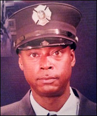 NFFF_News's tweet image. You can still register for today's IC-to-IC webinar at 1PM Eastern about the 2014 LODD of Hartford Fire Department (CT) Firefighter Kevin L. Bell. You can register here: bit.ly/3THVJRA