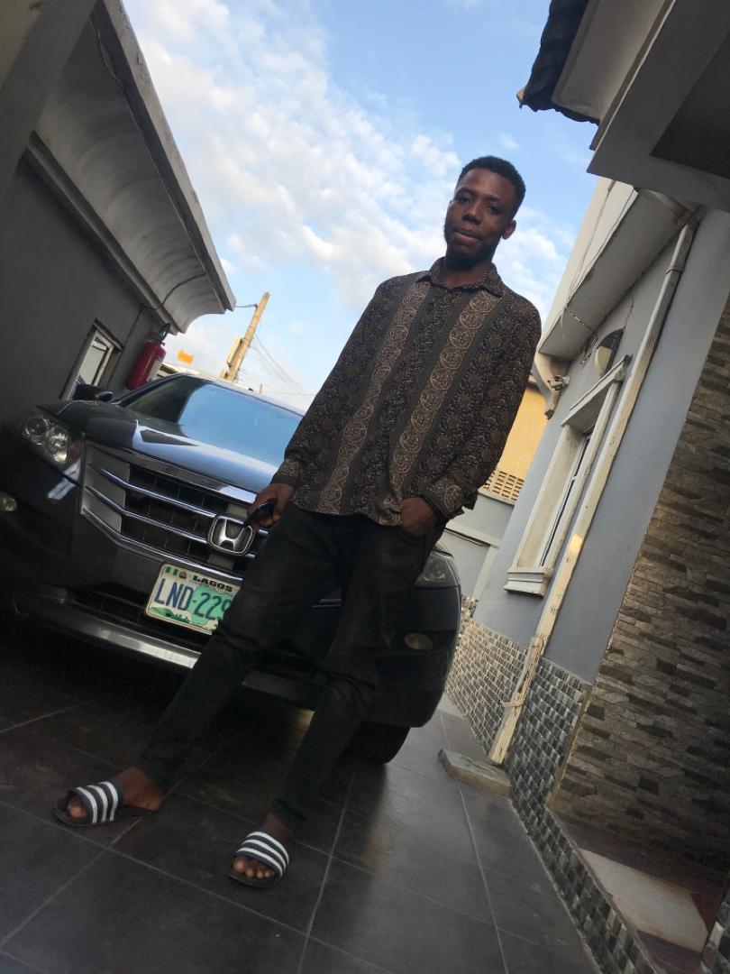 Samfresh__'s tweet image. If you wanna be large be large n occupied the space, don't look back.......