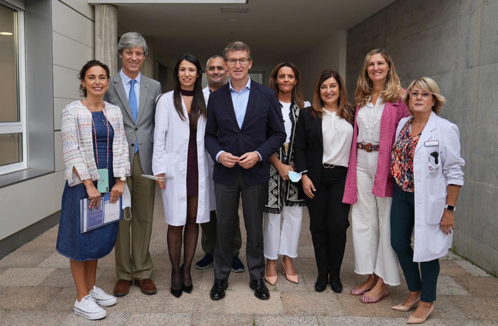 mjburuaga's tweet photo. Con nuestro presidente @NunezFeijoo visitando el Centro Hospitalario Padre Menni en Santander, para conocer de cerca la realidad de las personas con problemas de salud mental.
Tienen mi compromiso: seguir trabajando siempre a su lado por el bienestar de los cántabros. https://t.co/JLO3Qw96Hm