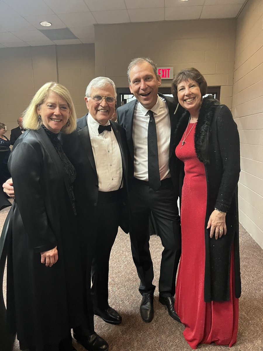 SolarGirl2018's tweet photo. Awesome evening at the #VonBraun2022 and #HuntsvilleSpaceClub dinner. Oh just hanging with the fabulous @Astro_Pam, @Dr_ThomasZ and Jack Schmidt - ๐คฉ. Not every day you get chat about lunar regolith samples with the guy who actually took them!! #ilovemyjob #NASArocks https://t.co/SMehQFa8gb