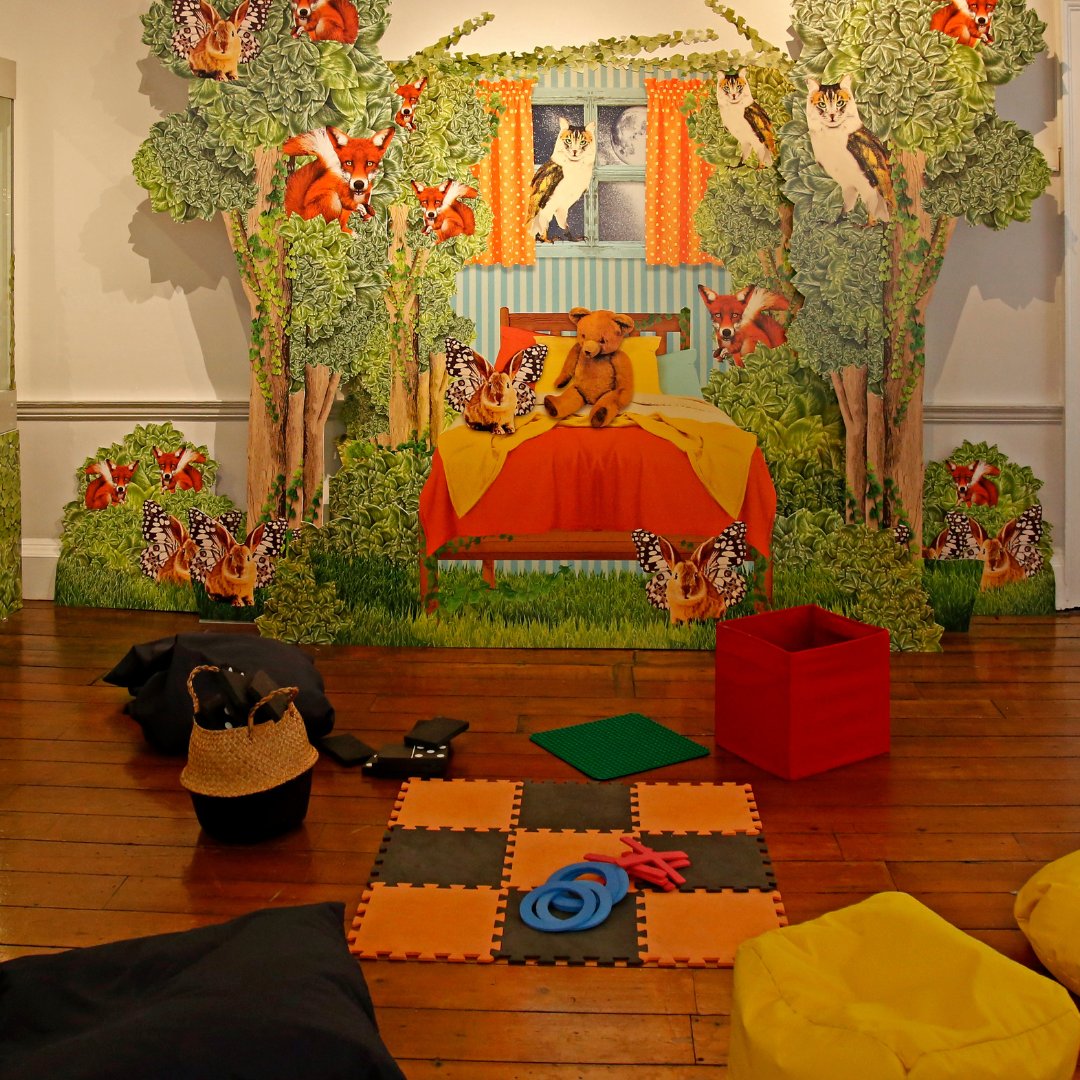 ✨ Throwback Thursday ✨

Step into the realm of possibility!

Our Young Producers worked with <a href="/CliftonParkMus/">Rotherham Museums, Arts and Heritage</a> and two amazing Yorkshire artists, <a href="/KateSullyArtist/">Kate Sully</a> and @bluebeany!

Our filmmaker Michael Senior captured it on film:
youtu.be/-LqSXb_WJPQ

📸 = Hannah Smillie