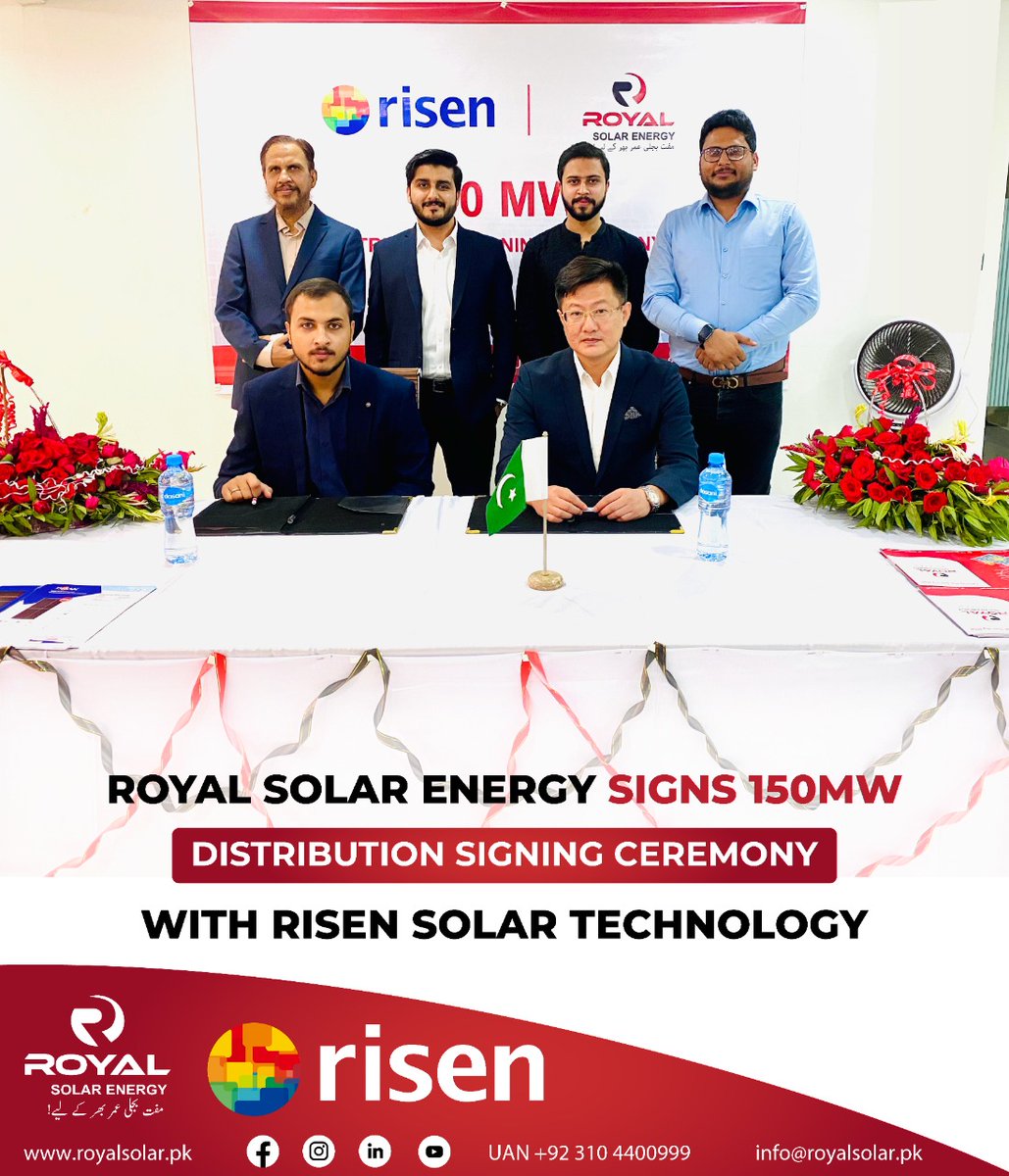 RoyalSolarEnery's tweet photo. 𝐑𝐒𝐄 Signed up with Risen Energy Co., Ltd., a 150 MW Distribution signing ceremony at 𝐑𝐒𝐄 HO.
𝐑𝐒𝐄 joins hands with Risen Energy Co., Ltd to enhance Pakistan's capacity to produce more solar energy.#Pakistan #loadshedding #risen #150MW #distributionsigningcermony https://t.co/TG3g487rk5