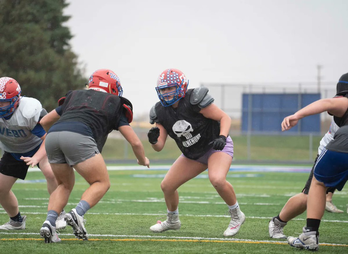 KyleNeddenriep's tweet photo. "Emmy Roys is my favorite all-time football player I’ve ever had. I don’t see that ever changing, to be honest." Meet the girl who plays a key role as a lineman on a state championship contender. https://t.co/g2X6q1GXER https://t.co/yhDhc89mMD