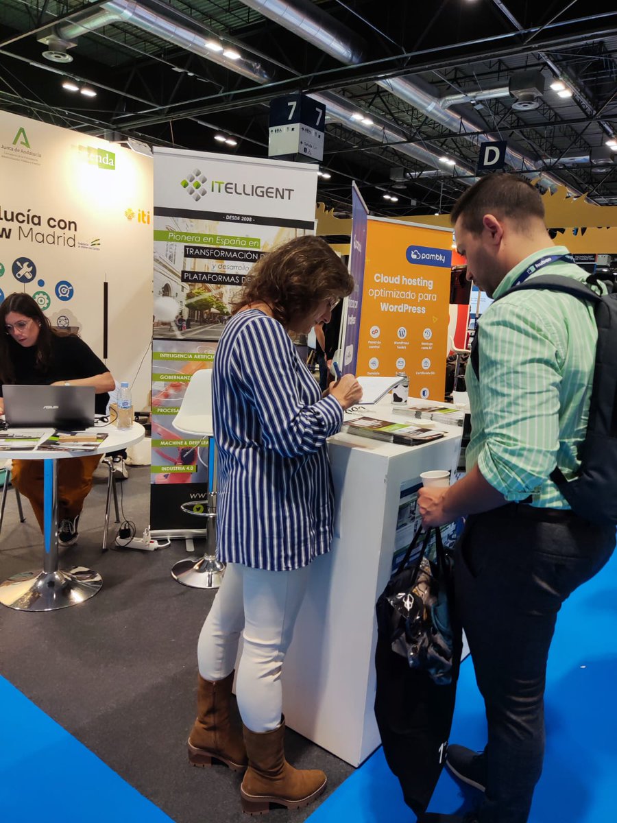 Últimas horas en <a href="/MadridTechShow/">Tech Show Madrid</a>  #MTS2022  #EshowMadrid <a href="/IFEMA/">IFEMA MADRID</a> junto a <a href="/KimauEstudio/">Kimau</a> y <a href="/pambly_cloud/">Pambly - Cloud hosting</a> en el espacio @extendajunta 

#AndaluciaConEshowMadrid 🚀