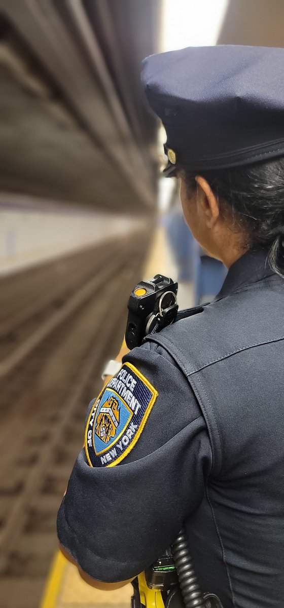 Good morning NYC! Your officers are making their checks in the transit system all across the city, helping to keep straphangers safe during the morning rush.