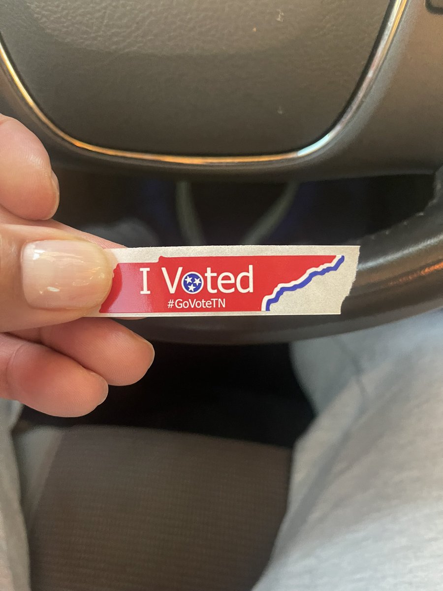 DavinClemons's tweet photo. Hey Y’all I earlier voted 🗳️ in less than 10 minutes. Go early vote to avoid long lines on Election Day Tuesday November 8, 2022!! #GoVote #IamUnleashed #TeamClemons #RunningWithThePeople https://t.co/EP7YHZyHdV