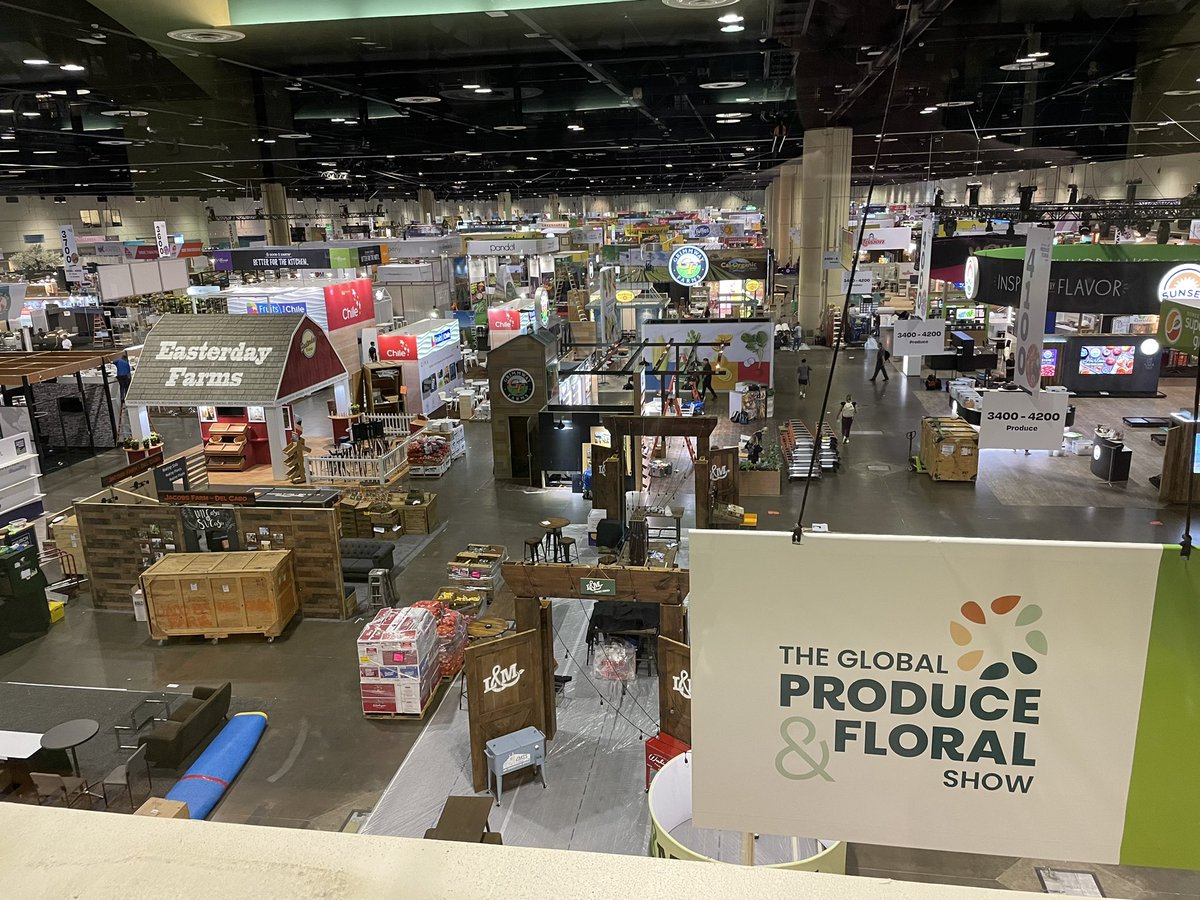 In sunny Orlando for the Global Produce & Floral Show! Reach out if you’re here, ag Twitter