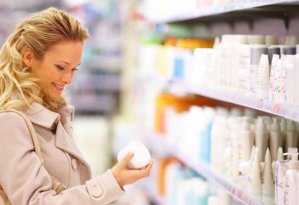 YouGovFrance's tweet photo. 🧴 Au niveau mondial, 31% des consommateurs préfèrent acheter leurs produits de #beauté et de #santé en #magasin plutôt qu'en ligne, qu'en est-il en France ?

Consultez l'étude : https://t.co/Kb0EJkSWvU

#data #marketresearch #distributionchannel https://t.co/jwlNOVlFt9