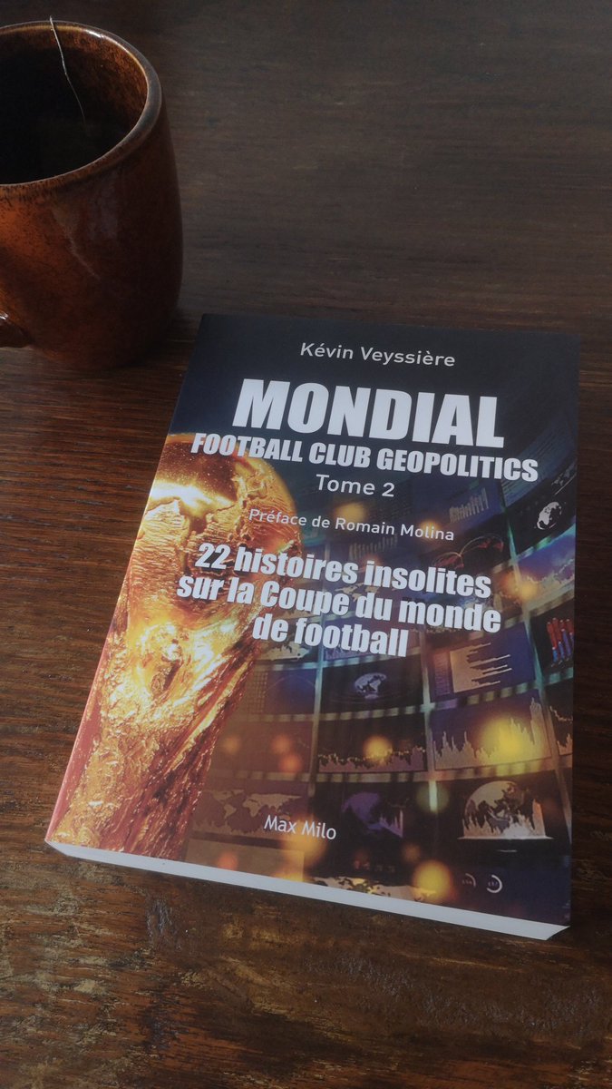 RoyStev01's tweet photo. Le petit nouveau 🤓⚽
Merci 🙏🏼 @KeV_Veyss @FCGeopolitics https://t.co/PsXmNBRMwf