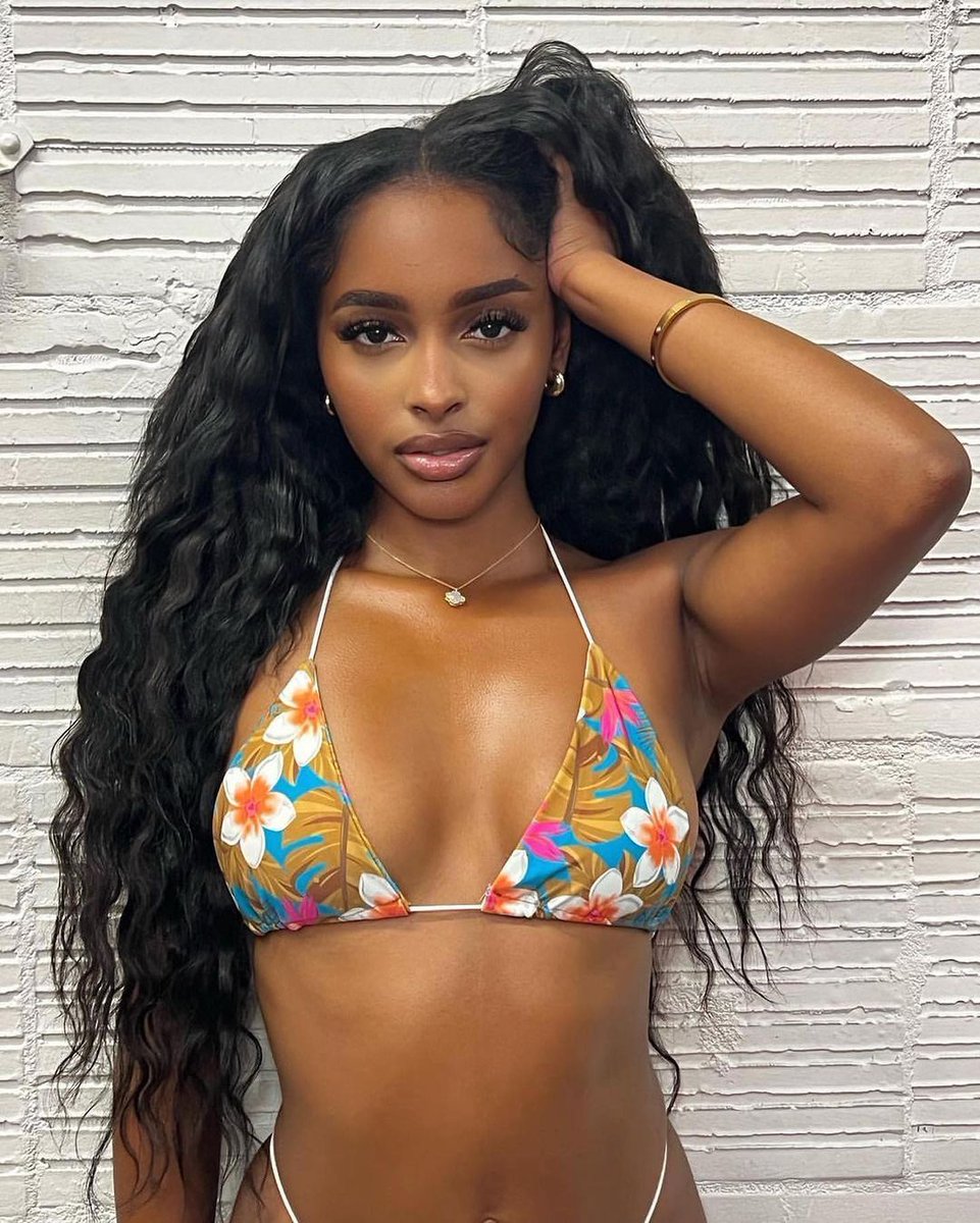 geniuswigs's tweet photo. Miss summer time😍
🔥Curly hair is definitely the perfect holiday hair

👉Link: https://t.co/MclGiaoD6H
👀Get 15% OFF use code: MIA
#geniuswigs #wig #blackbeauty #wigs #bikini https://t.co/9sogm4bVWn