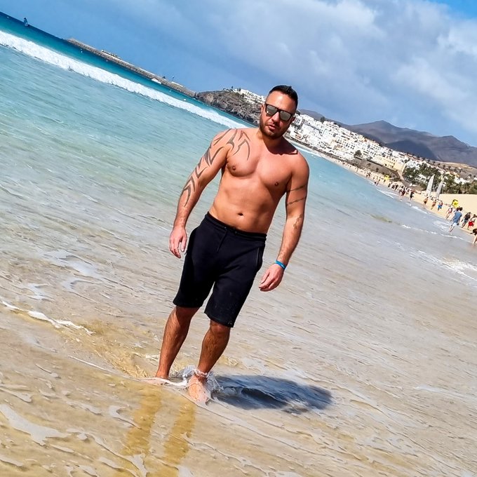 So langsam bin ich wieder Urlaubsreif 😎🌞...wo verbringt ihr euren Winterurlaub dieses Jahr?   #winterurlaub<a href="/tag/sun"class="tags"><span>#sun</span></a><a href="/tag/beach"class="tags"><span>#beach</span></a><a href="/tag/sunnyboy"class="tags"><span>#sunnyboy</span></a><a href="/tag/beachboy"class="tags"><span>#beachboy</span></a><a href="/tag/sonne"class="tags"><span>#sonne</span></a><a href="/tag/strand"class="tags"><span>#strand</span></a>