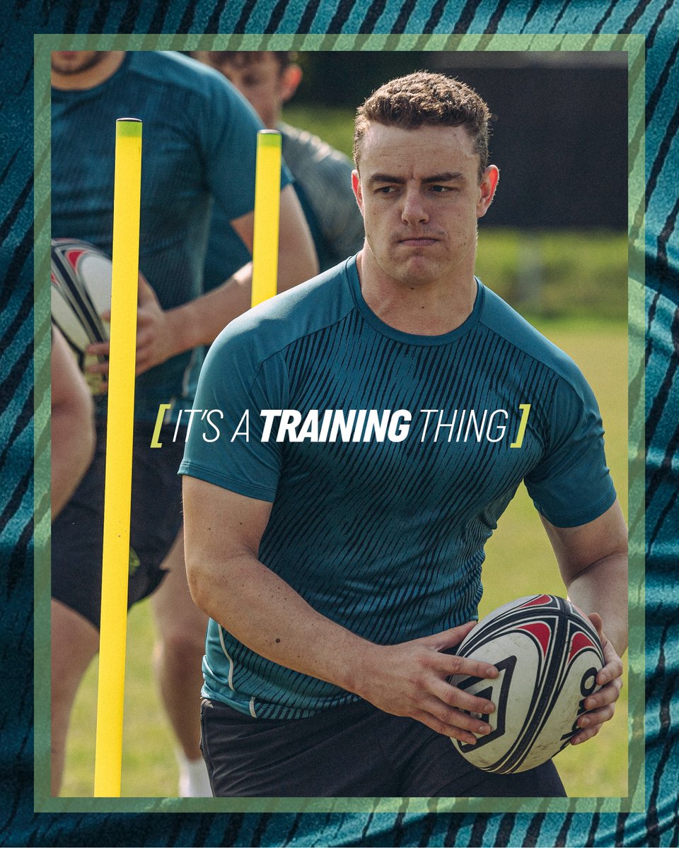 Pro Training Elite Graphic Jersey. Lightweight and breathable to keep you going, when the going gets tough. Out now. #Umbro #ItsaTrainingThing #ProTraining