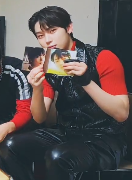 blckpnksn's tweet photo. SUNOO'S ARMS HELLO??? https://t.co/FocEaaA6Si