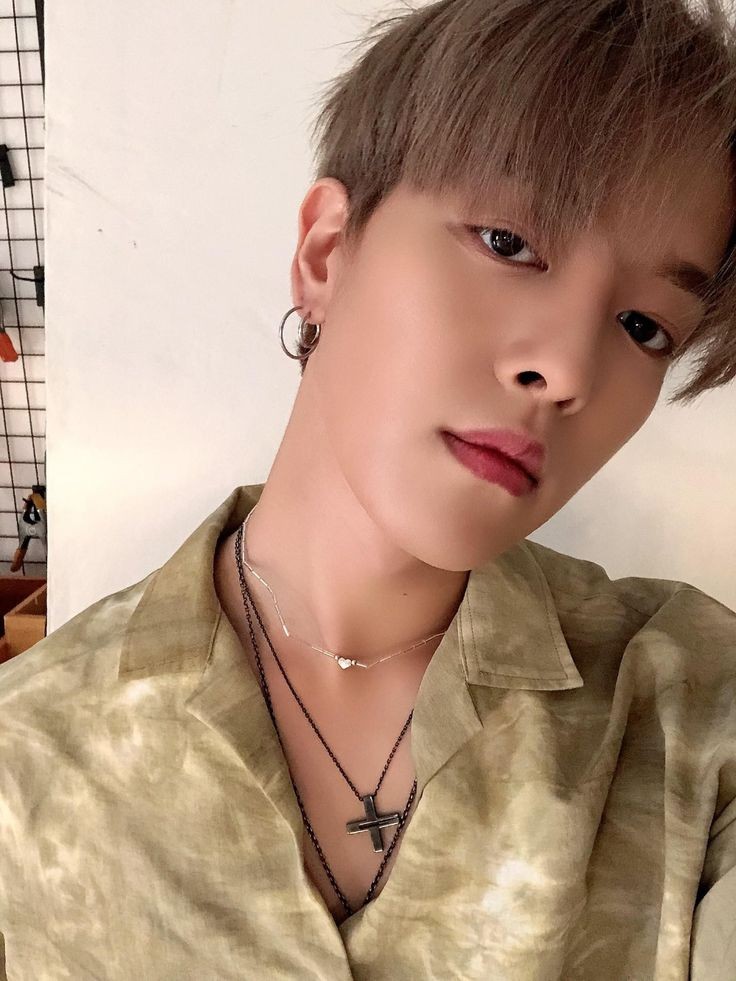 mjhwimi's tweet photo. WE NEED RAVN WE STAND WITH RAVN 

#we_want_ravn_back #WeLoveYouRavn #ONEUS @RBW_OfficialTwt @RBW_JAPAN @official_ONEUS https://t.co/9FjhhTmwkh