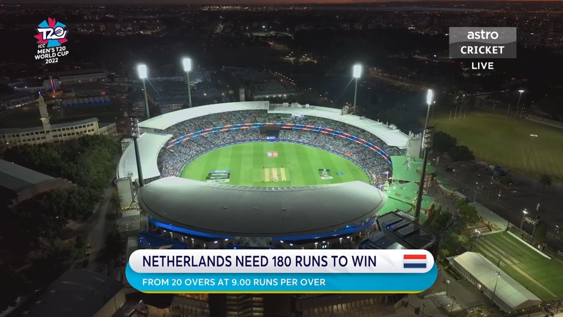 FgEEwS7XEAk8-h5?format=jpg&name=large