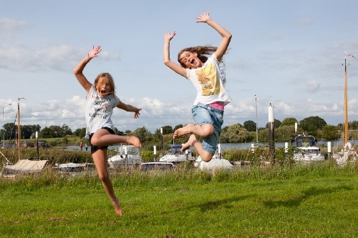 Geen zin in een gewone stadswandeling? Ontdek Ravenstein dan met een puzzelwandeling. Speciaal voor kinderen! tinyurl.com/2adl62d5