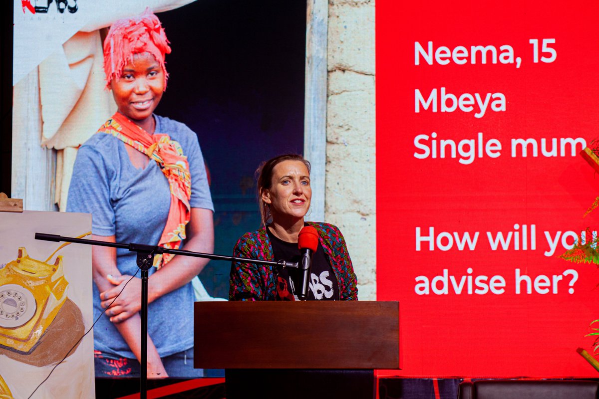 Naomi_rouse_'s tweet photo. At @TzRlabs, we spend a lot of time working w/ youth starting out in business & SMEs throughout #Tanzania. We often feel their reality isn't understood. It truly was an honour for @TzRlabs to bring grassroots voices to #SaharaSparks22. #PotentialUnleashedTZ #PotentialUnleashed22 https://t.co/DG2GZ5CEKZ