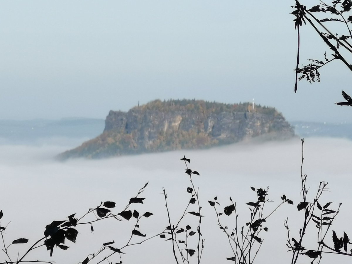 keyci1978's tweet photo. View from the #Papststein to the #Lilienstein in #SaxonSwitzerland #SächsischeSchweiz #elbsandsteingebirge https://t.co/pXQlnYGtNK