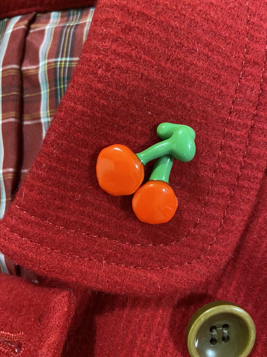 TARAPIART's tweet photo. 新作がぞくぞくと。❤️🧡💛💚💙💜🤍💖
#TARAPI
#マスクチャーム
#vetroveneziano #ART #Accessories #necklace #Germany #London #Italia #France #handmade #ベネチアンガラス #アクセサリー #ハンドメイド #ピアス #ネックレス #マグネットコサージュ #magnetcorsage #絵 #picture #imatarapi https://t.co/JBufsAJyp8