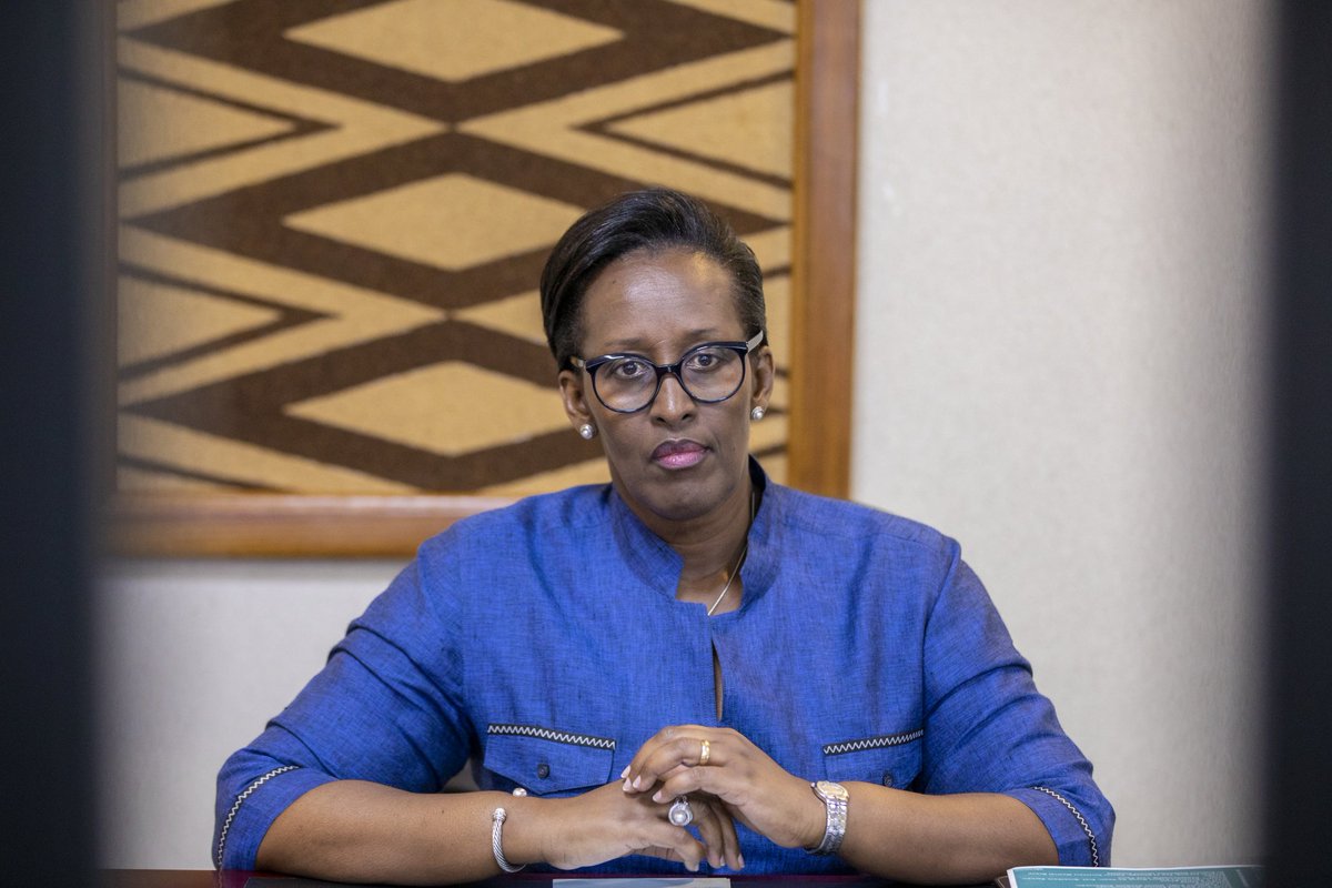 'Are we asking the wrong questions?' Read this letter to the youth penned by First Lady Mrs Jeannette Kagame to mark this national #MentalHealthDay here: bit.ly/3NcXvYl Remember to seek the help you need; #YourMentalHealthMatters.
