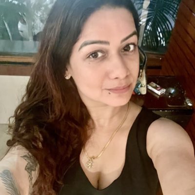 Sallyfreese's tweet photo. #NewProfilePic https://t.co/VtyA1hQyGF
