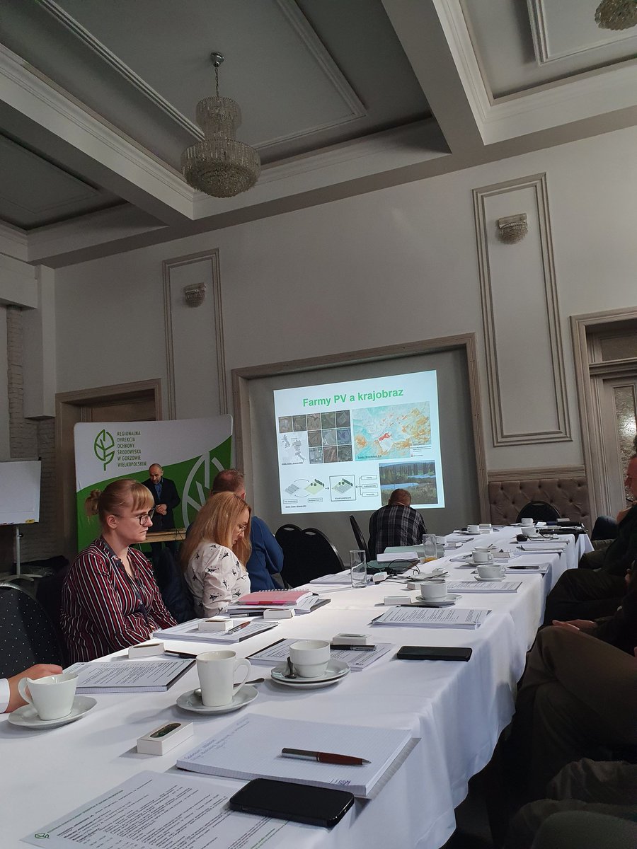 MonikaBlaszyk's tweet photo. W #Gorzów Wlkp. trwa seminarium szkoleniowe dot. wpływu infrastruktury energetycznej na bioróżnorodność i krajobraz organizowane przez RDOŚ. Kończy się pierwszy panel wykładów eksperckich. Przedstawiciele #EneaOperator wystąpią w drugiej części dnia z wykładem nt. #OZE. https://t.co/Qt7sU3vwOI