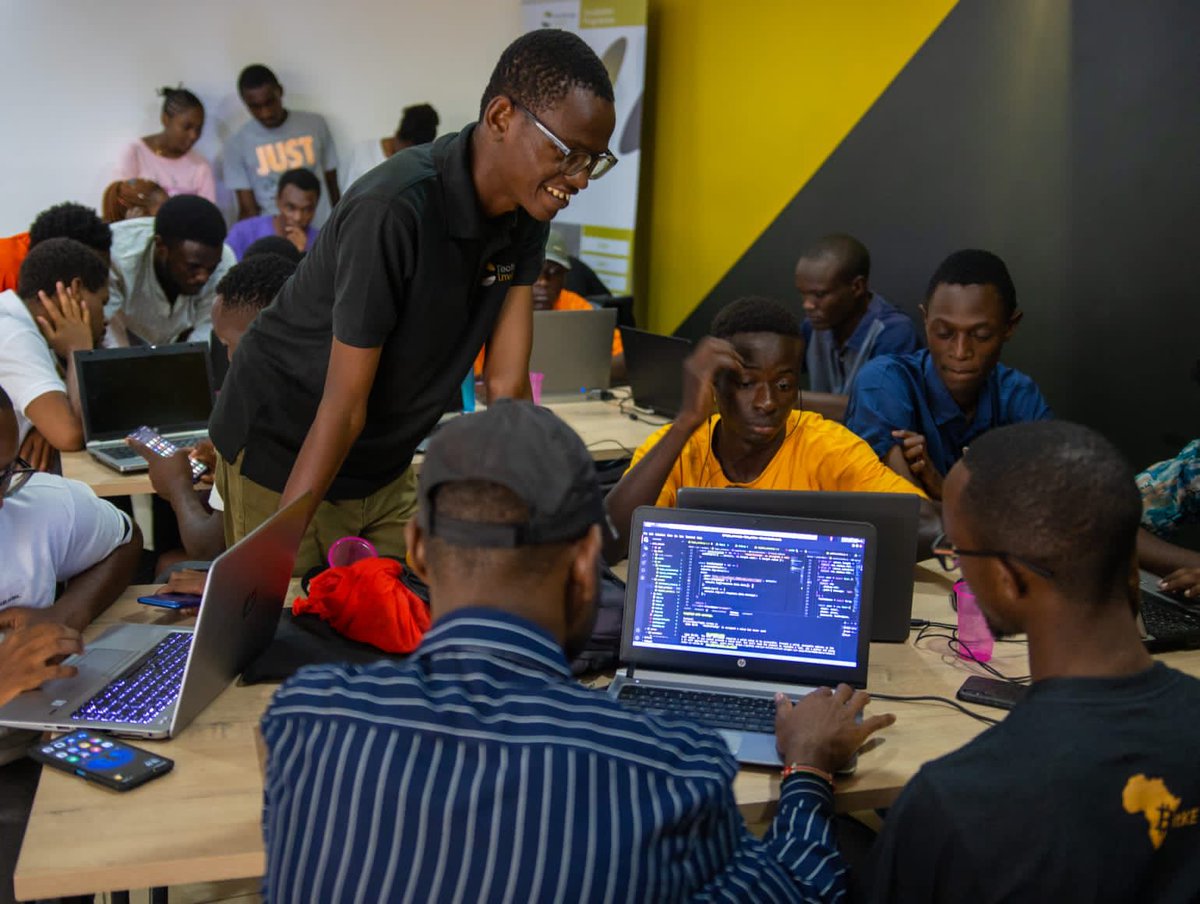 RizwanHamisi's tweet image. It was a great pleasure to try and make the daraja API implimentation simple. We hacked it💯💯💯 #onlydevske
#paymentintergration
#hacktoberfest