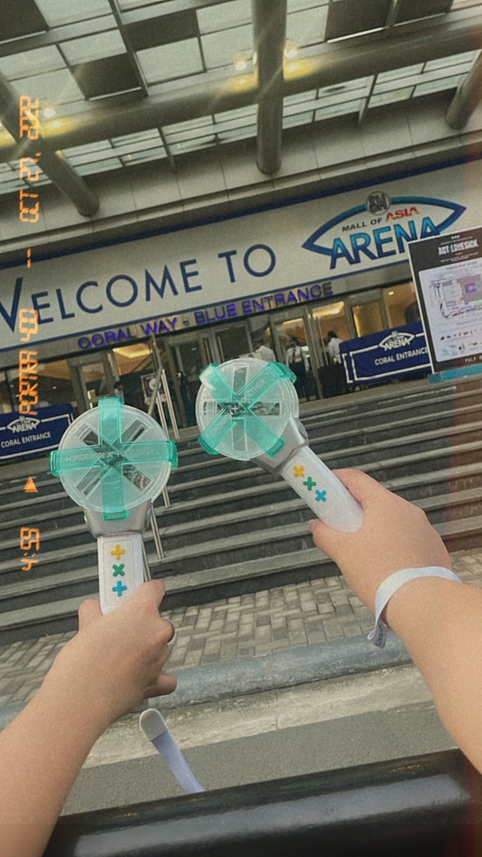 asdfghjklcassey's tweet photo. D-Day! ๐
@feismiling @studionyangz
#ACTLOVESICKinMANILA #TOMORROW_X_TOGETHER #TOMORROW_X_TOGETHER_Manila #GettingLovesickinMNL https://t.co/bwKJBUQoZ2