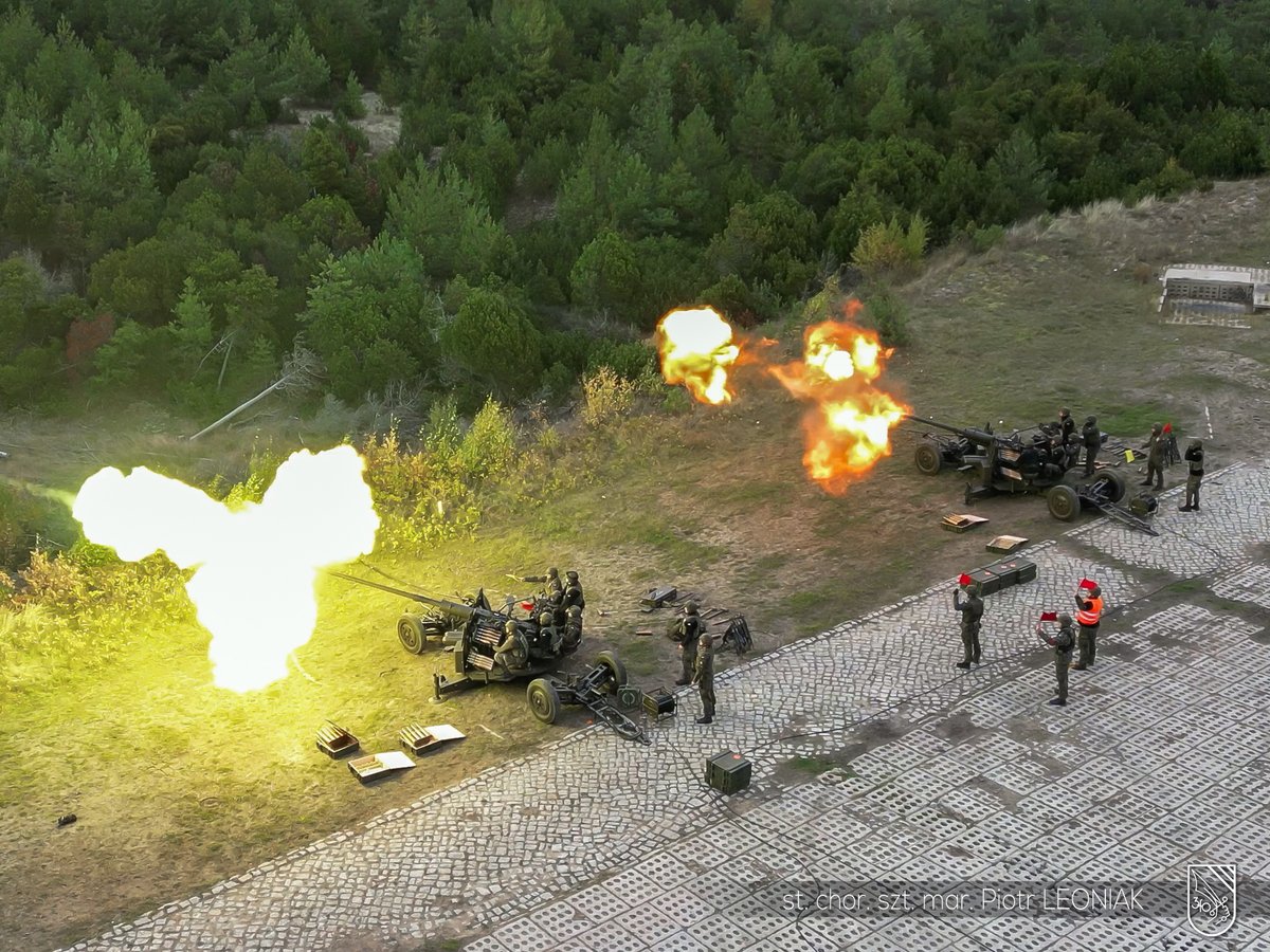 WCR_Swinoujscie's tweet image. Zobaczcie jak wyglądało strzelanie artyleryjskie w wykonaniu żołnierzy #9dplot podczas zgrupowania poligonowego Wojsk Obrony Przeciwlotniczej w Ustce 
#DołączDoNas #JesteśmyTwojąArmią

📸st. chor. szt. mar. Piotr Leoniak/3FO