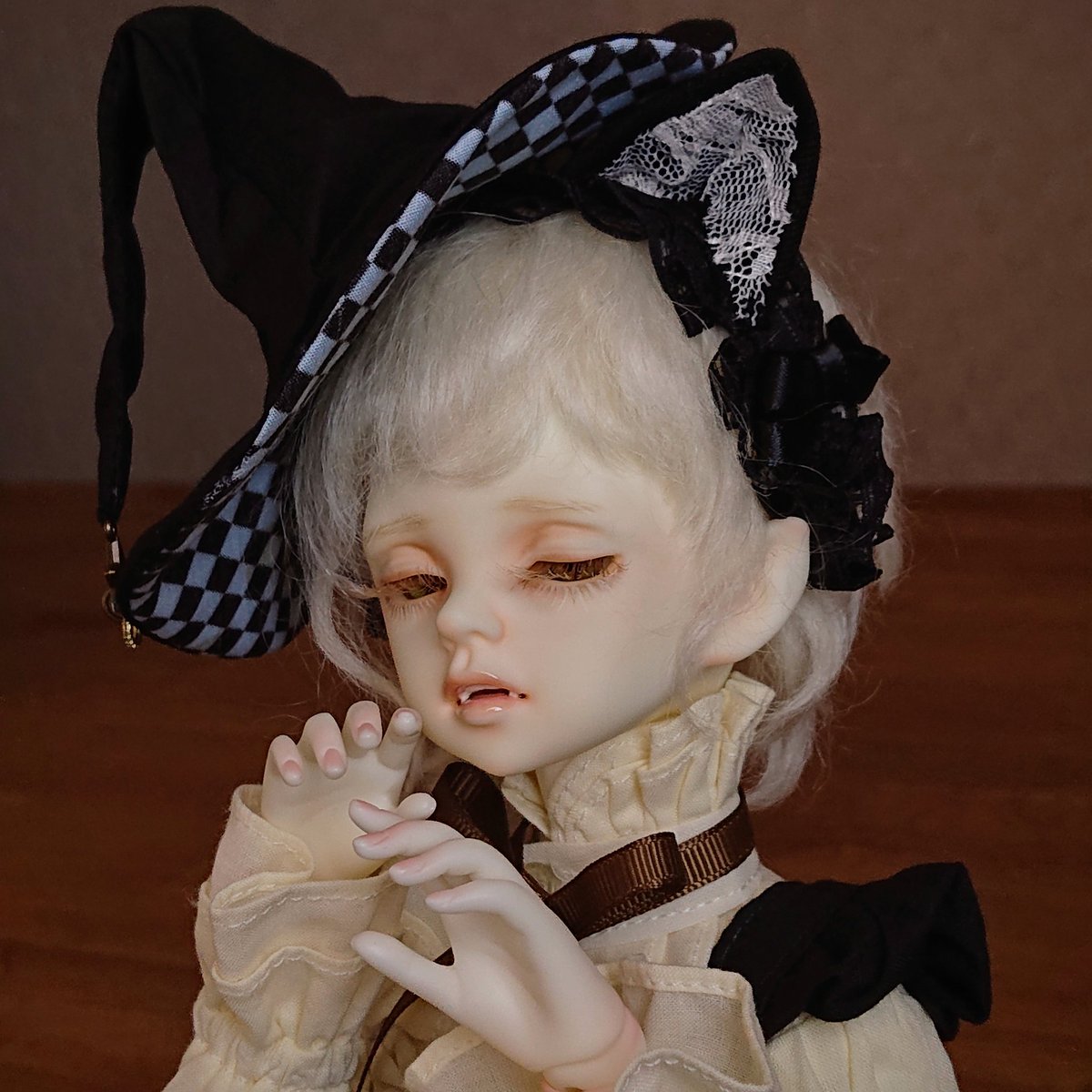 Joenosukenosuke's tweet photo. Halloween?？
(どっちの角度も好きで選べませんでした!)
#DollInMind
#dollzone https://t.co/IuIst1nsdo