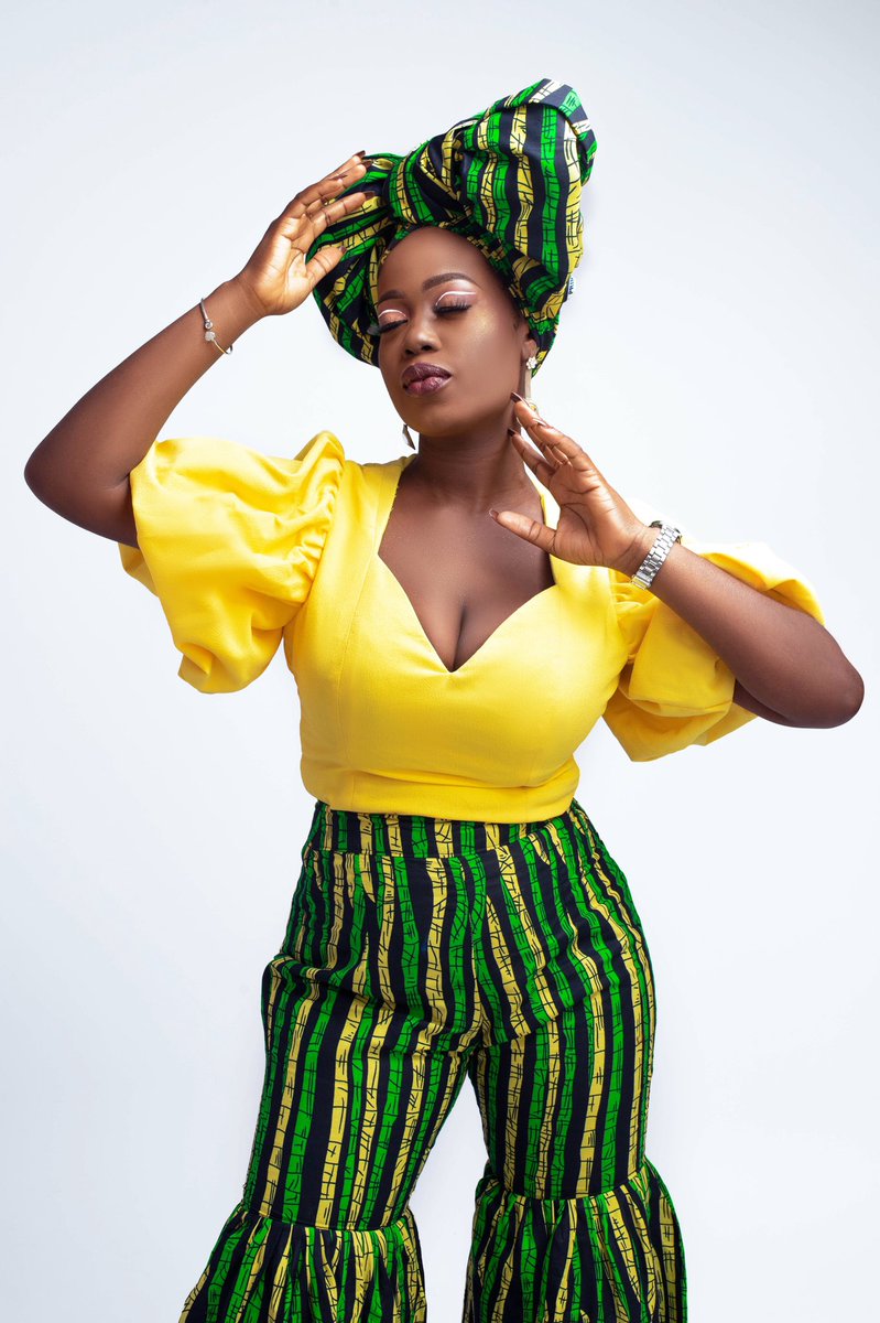 MalayBanks's tweet photo. Mama Africa🌸
@toyo_baeby 
#photography #portrait #portraitphotography #malaybanks https://t.co/AOAEvwxd33