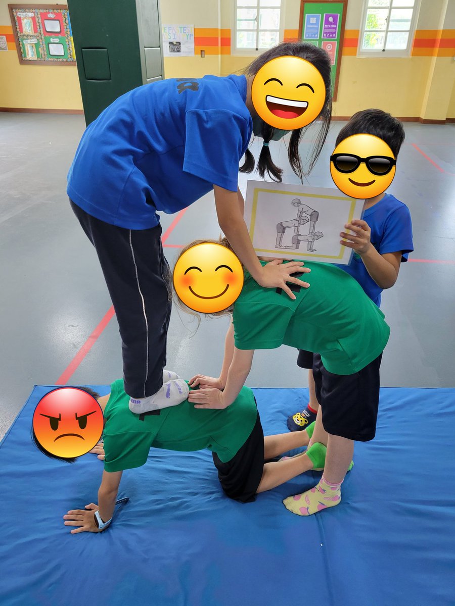 N8Matchett's tweet photo. Grade 2 showing that balance and teamwork can make the dream work #PE #PhysEd #Balance #teamwork https://t.co/Uxpr6IqLWl