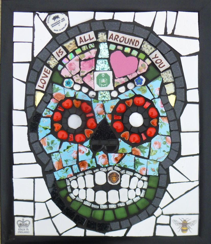This Sun 30th come and #create your unique #dayofthedead #mosiac art work. Expert tutoring and a wide range of materials on offer for you to take home your treasured piece. Info and booking here.. eventbrite.co.uk/e/day-of-the-d…