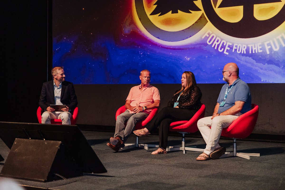 SPARNorthEng's tweet photo. With delegates from across the convenience sector, keynote speakers, business updates, store visits and much more... You can read all about @SPARintheUK's national conference on the link below! 

https://t.co/4rD9fMwgqC

#SPAR #ThereForYou #Retail #ConvenienceRetail https://t.co/35lOiam8dj