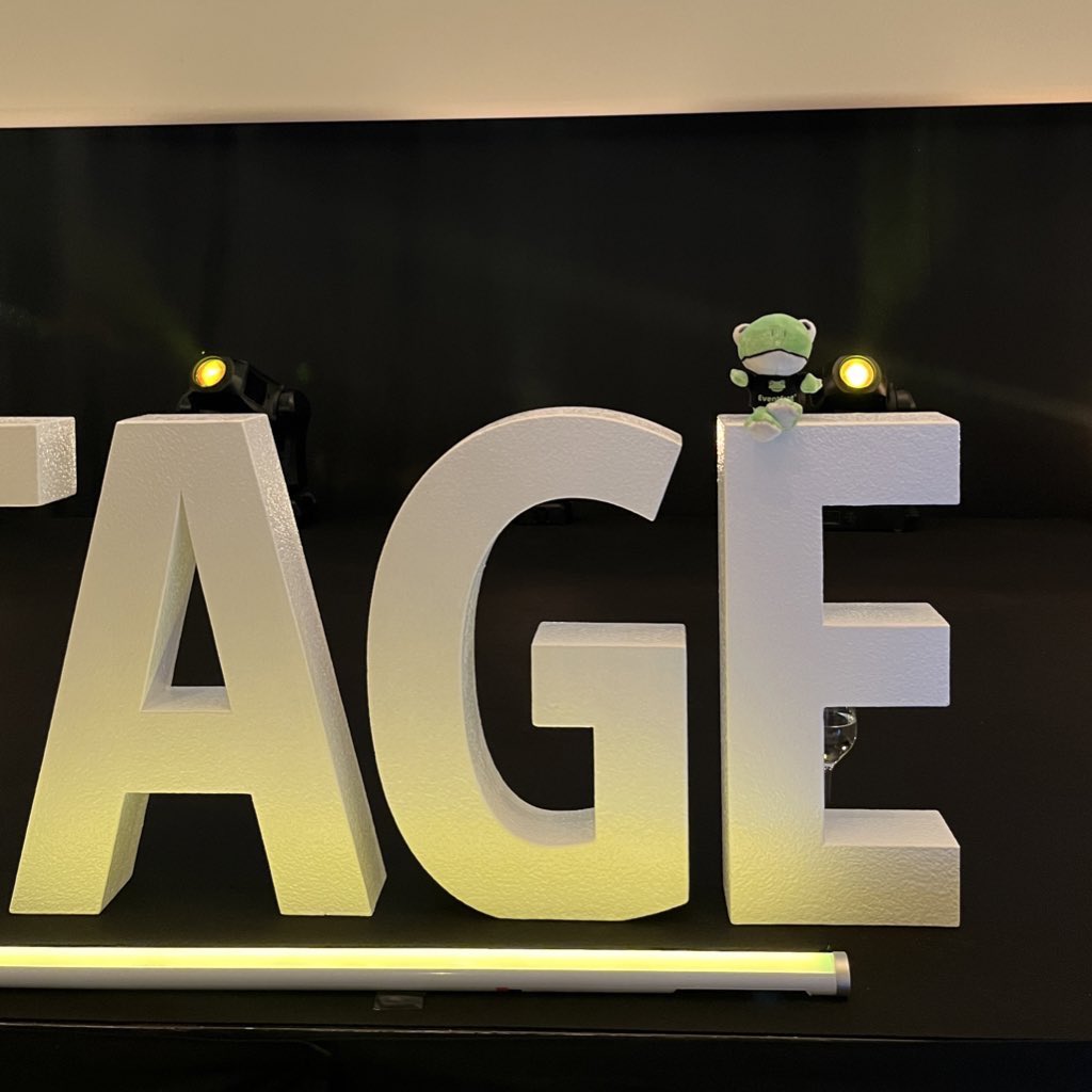 eventfrog_net's tweet photo. #FrogonTour 🐸 Wir sind Ticketing-Partner der @WebstageMasters in Zürich und sind natürlich auch vor Ort! 👋 #WebstageMasters https://t.co/3AfLNphPTu