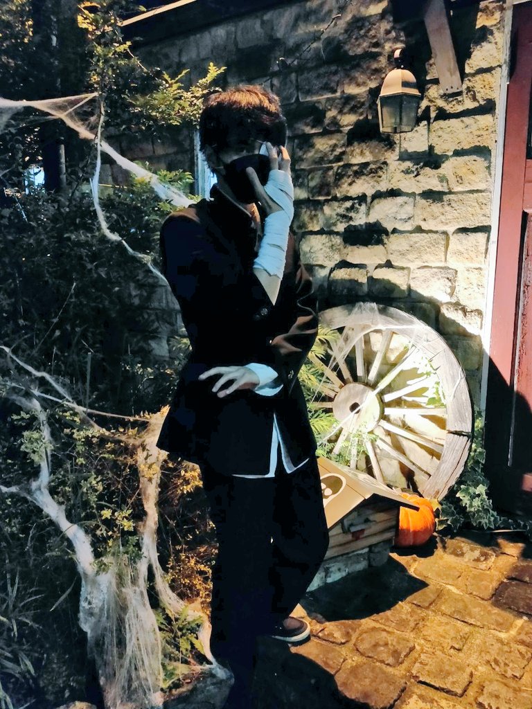 rouhugaa's tweet photo. 魔女の館か......
禍々しく、今や化け物の巣と化していやがるぜ......
この人間界に放たれる日も遠くはない......
#ハロウィン #ボウクス #BOWCS https://t.co/vZ0S9xBh9w
