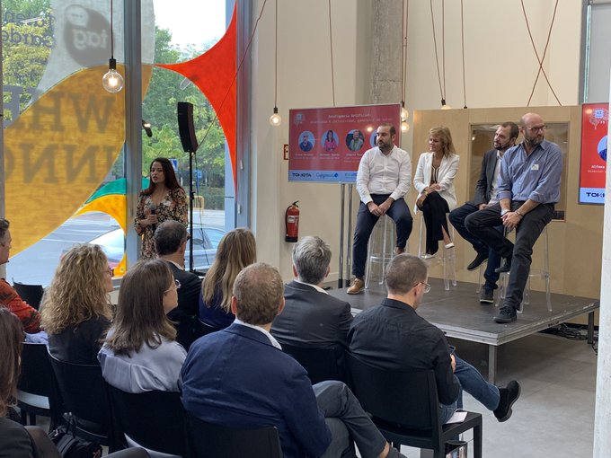 FactoriaF5's tweet photo. Agradecemos especialmente a nuestros partners:
@msdev_es @simplonco @JPMorganAM @Capgemini_ES @LogicalisES @tokiota_IT y @ENCAMINA
#EmpresasComprometidas #ProgramarMola #ProgramarEsParaTi https://t.co/vEG8LpNOyg
