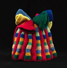 🧶🧵Hello knitters! Each week we will present an item from the @unisouthampton #knitting collection for our @ahrcpress project - this week it’s a #tea cosy! Have you ever made one? Share your #memories associated with knitting or tea cosies