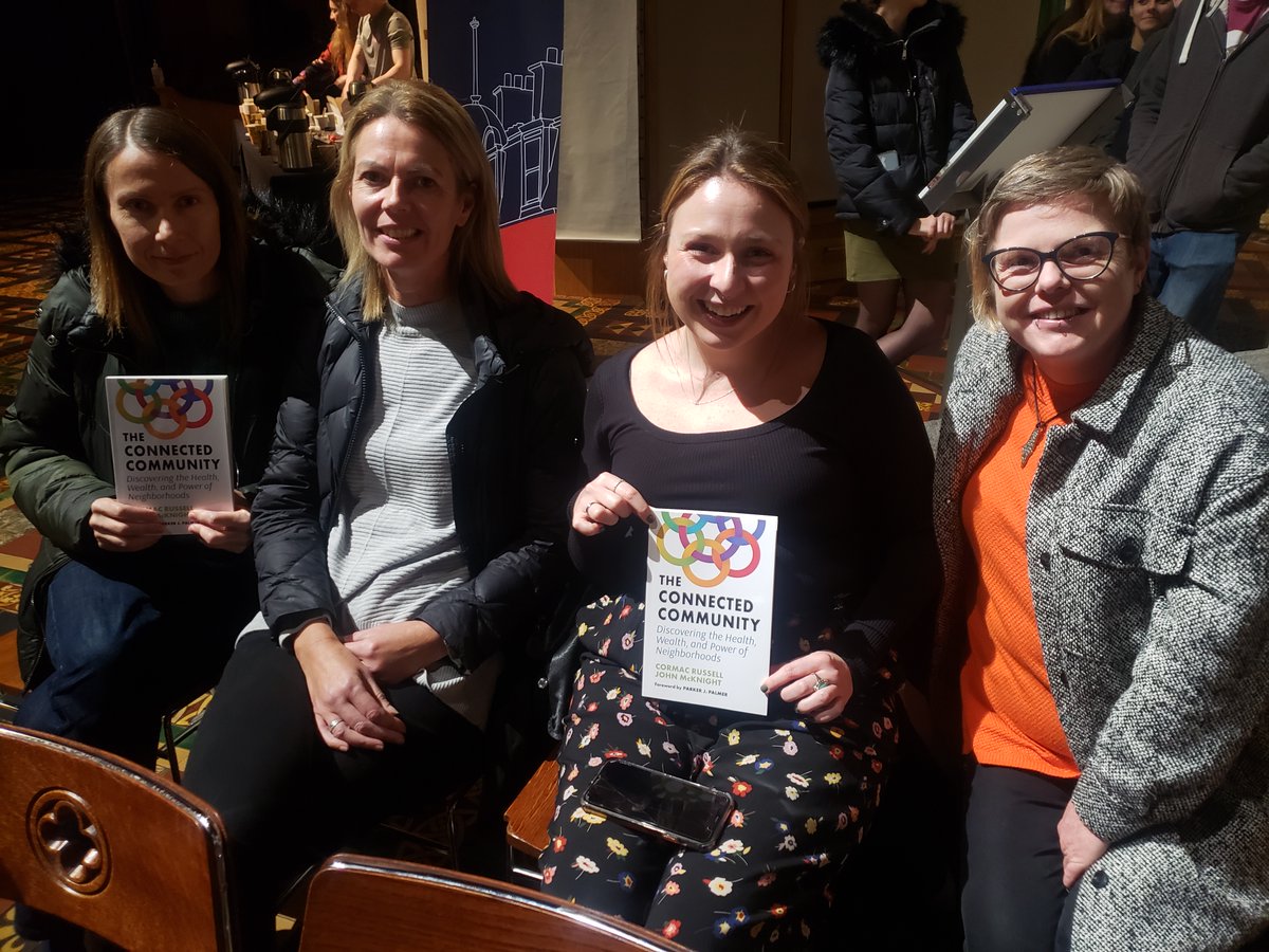 Great night last night at the launch of the first #IveaghTalks sessions and the launch of <a href="/CormacRussell/">Cormac Russell</a> &amp; John McKnight's book #ConnectedCommunites
<a href="/theiveaghtrust/">The Iveagh Trust</a>
 #ServantLeadership #BuildingCommunityResilience