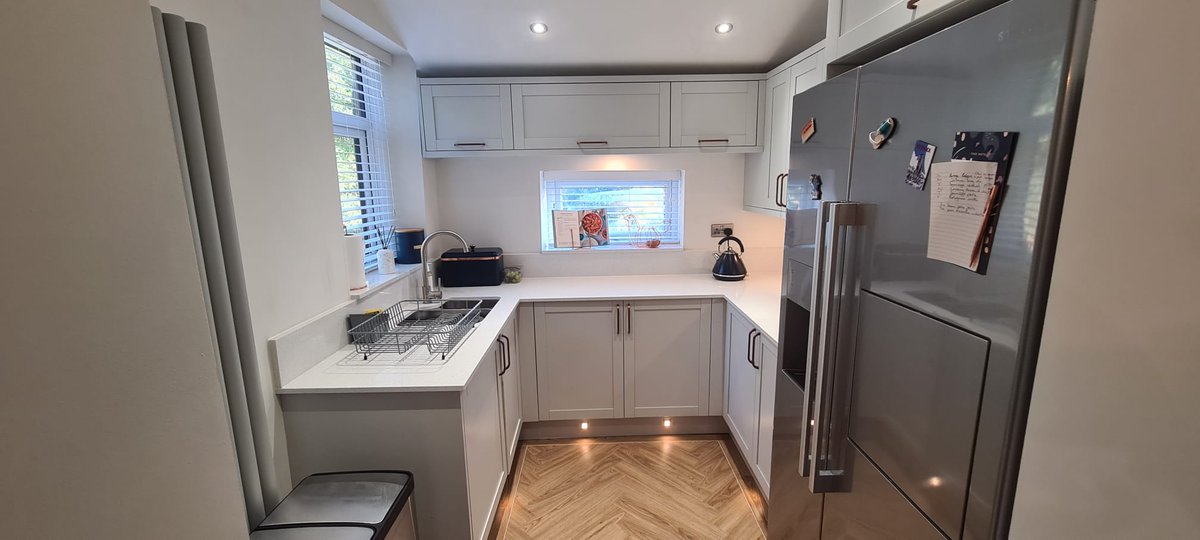 JustBeautifulK1's tweet image. ⭐Before &amp;amp; After⭐
No words needed for this incredible before and after - so much lighter and brighter!
Book your free design consultation on 01706 210985 #newkitchen #kitchenshop #lightkitchen #kitchendesign #kitcheninteriors #rawtenstall #rossendale
